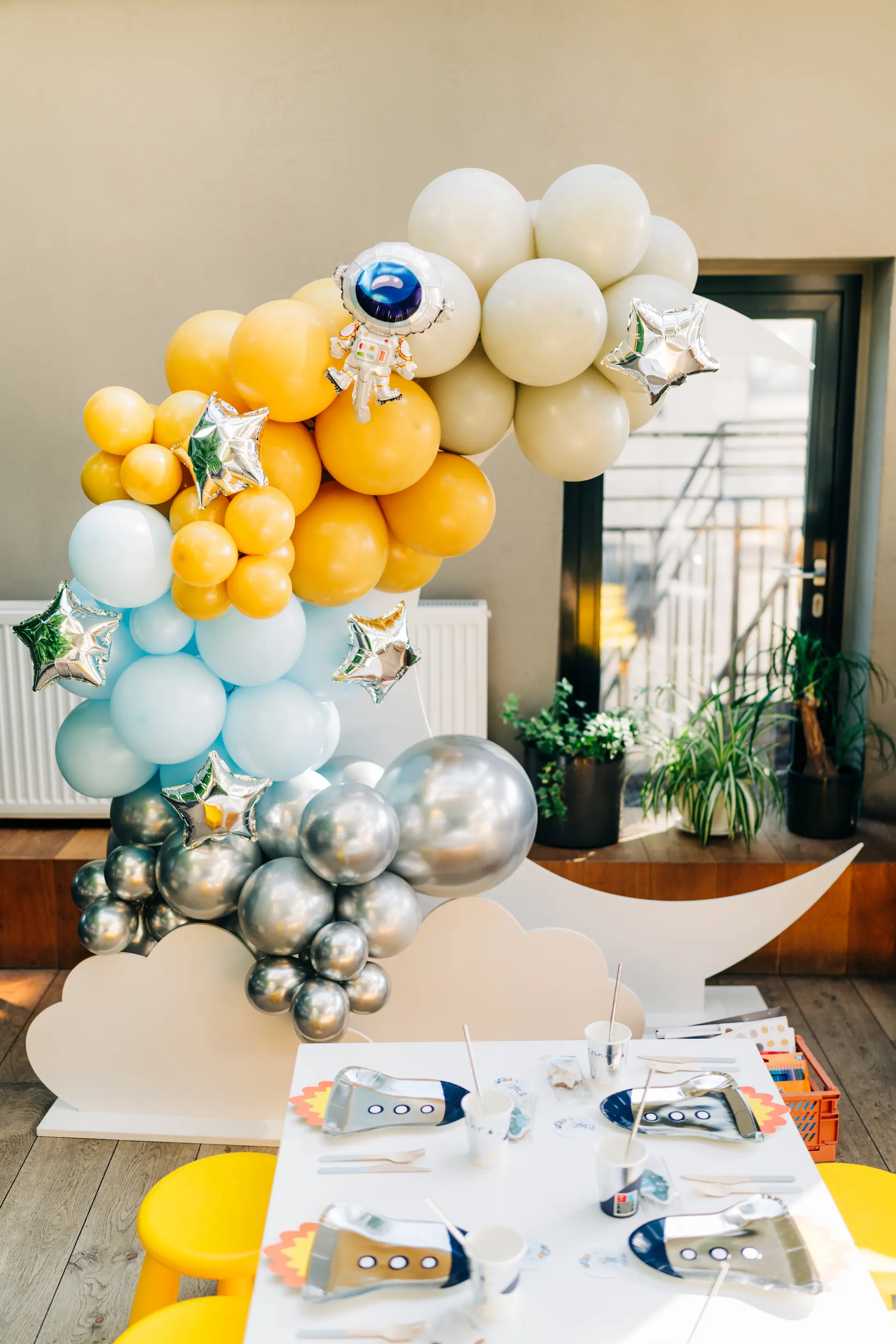 complete decoration for indoor and outdoor parties